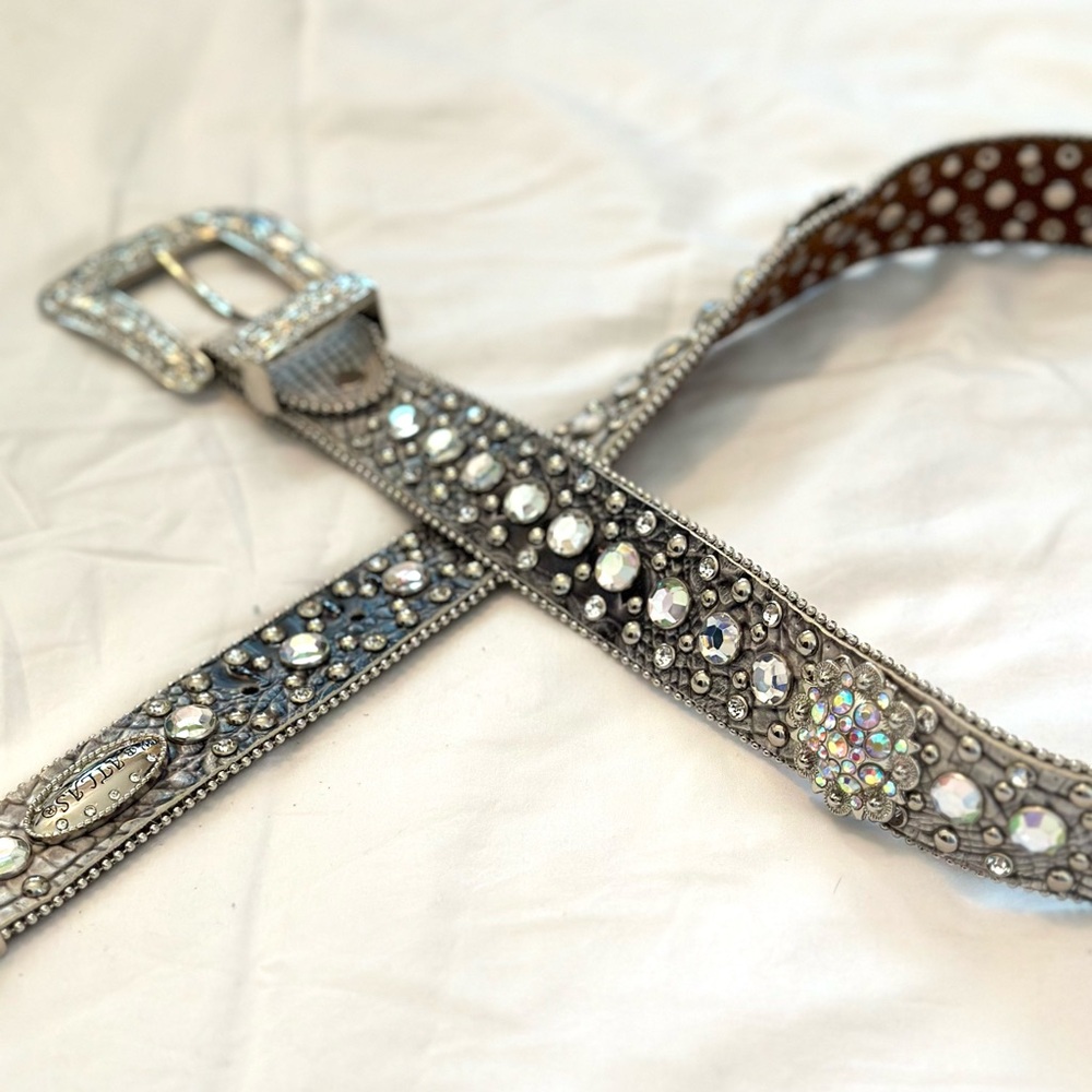 WB Atlas Western Rhinestone Genuine Leather Belt, Medium To Light Gray Tone, 48”